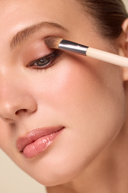 Cream & Powder Dual-Ended Eye Brush