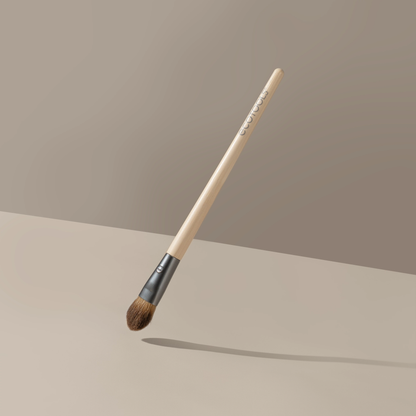 All-Over Eye Brush