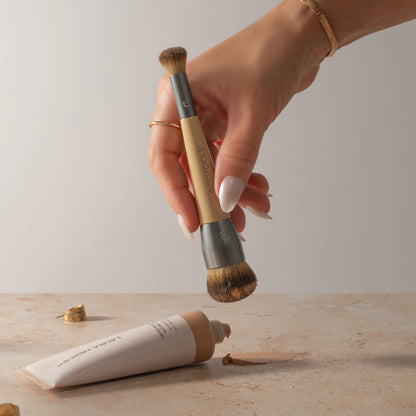 Blend + Conceal Dual-Ended Brush